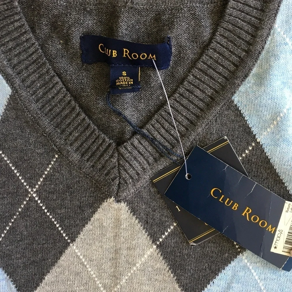 Club Room V-Neck Argyle Sweater Vest in Blue and Gray